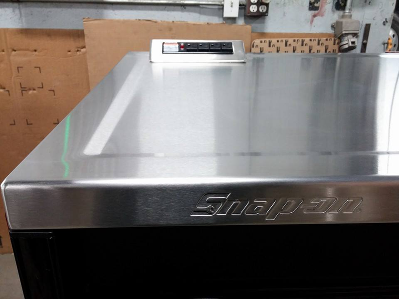 Illustration for article titled My stainless steel top with electric plugs came in!